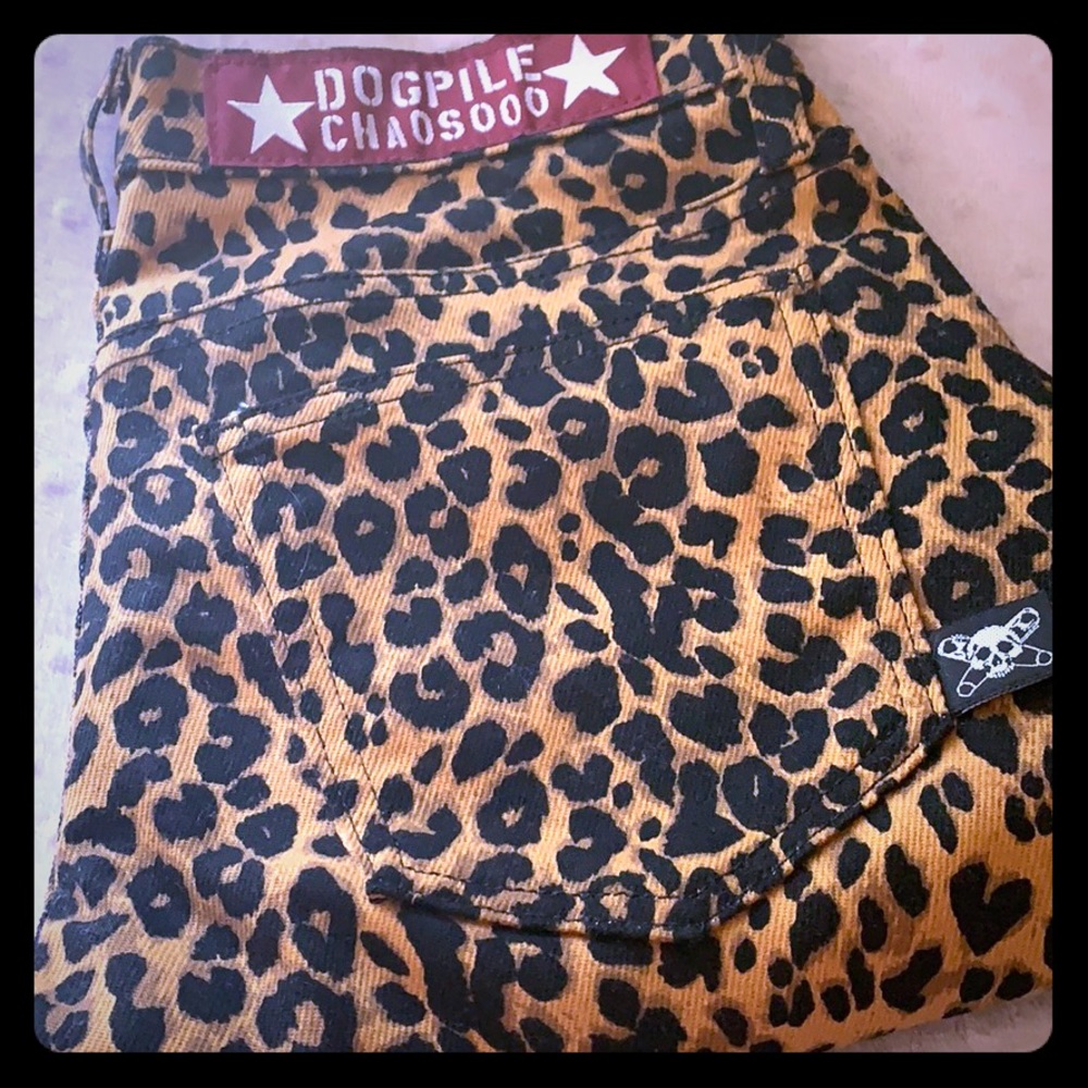 Leopard print dogpile skinny jeans